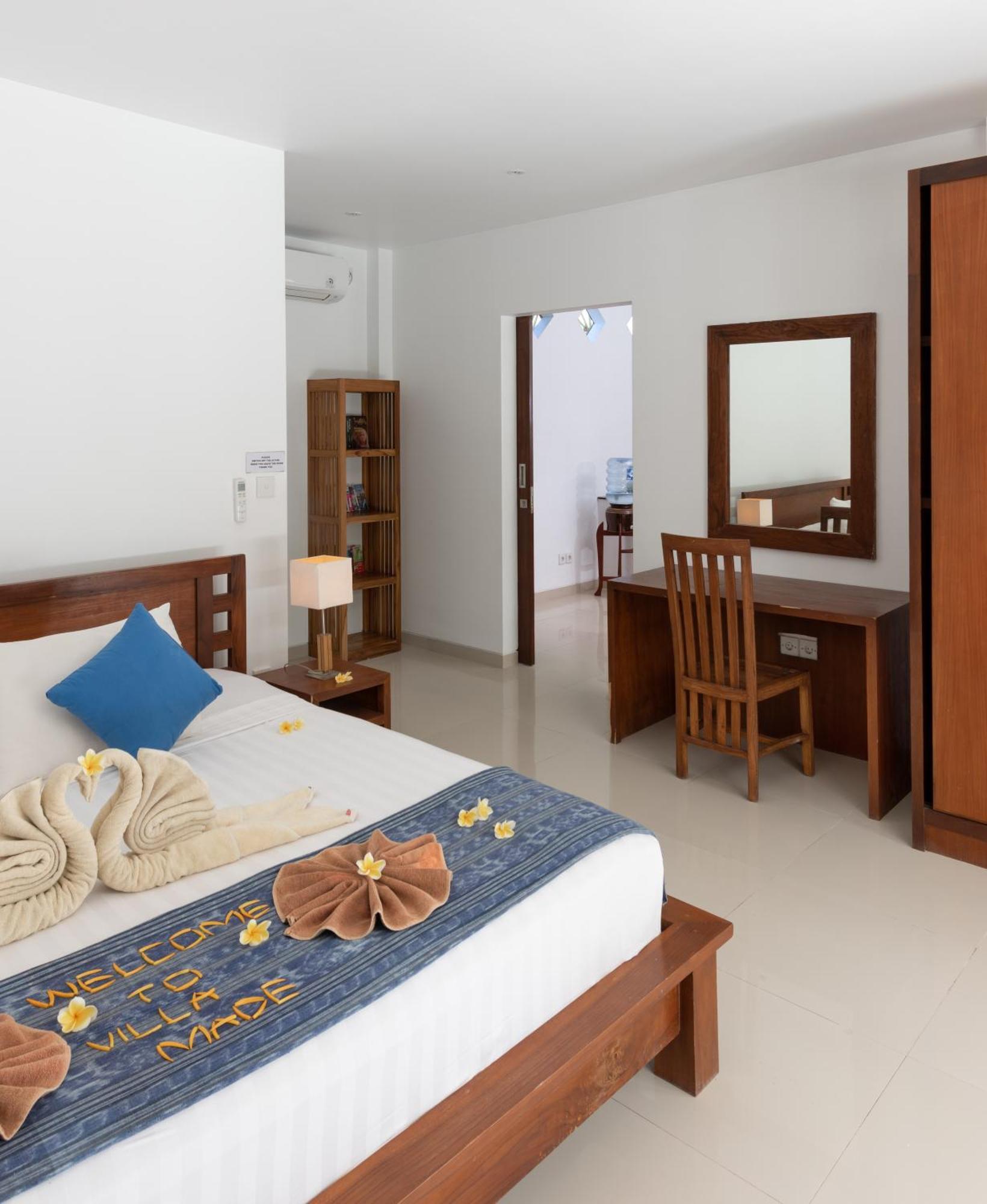 Adi Villa Amed